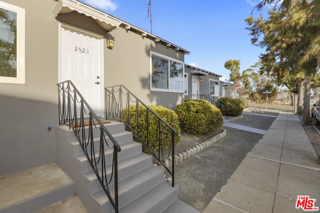 Foto principal - 2521 10th St
