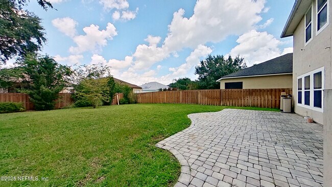 Building Photo - 14482 Falling Waters Dr
