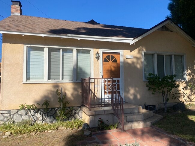 Building Photo - 4119 Rincon Ave