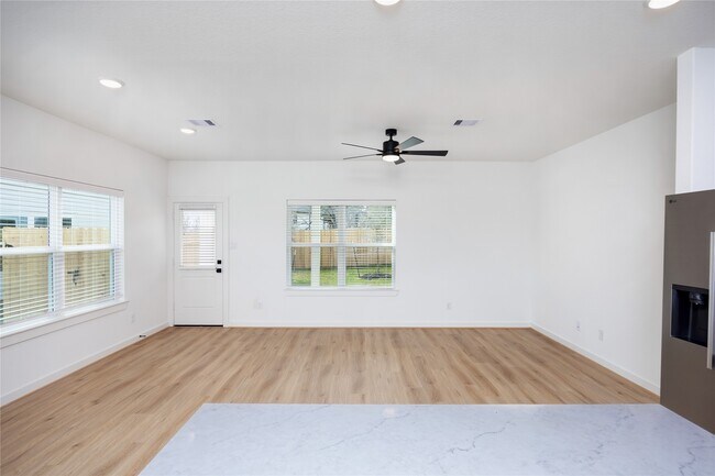 Foto del edificio - 2031 Longmire Villas Ct