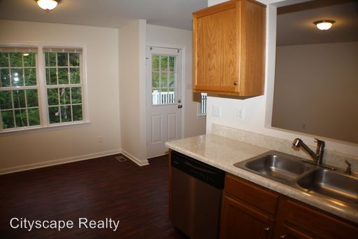 Building Photo - 9630 Lockberry Ridge Loop