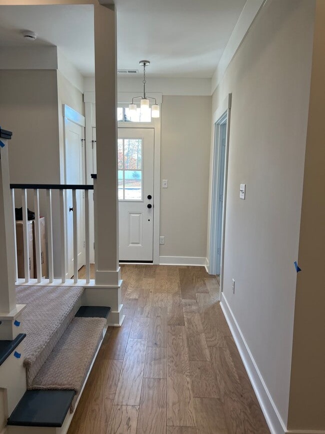 Building Photo - 3BD/3.5 BA New Construction Townhouse- Lux...