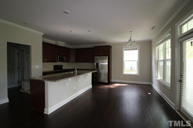 Foto del edificio - 418 Hopwood Way