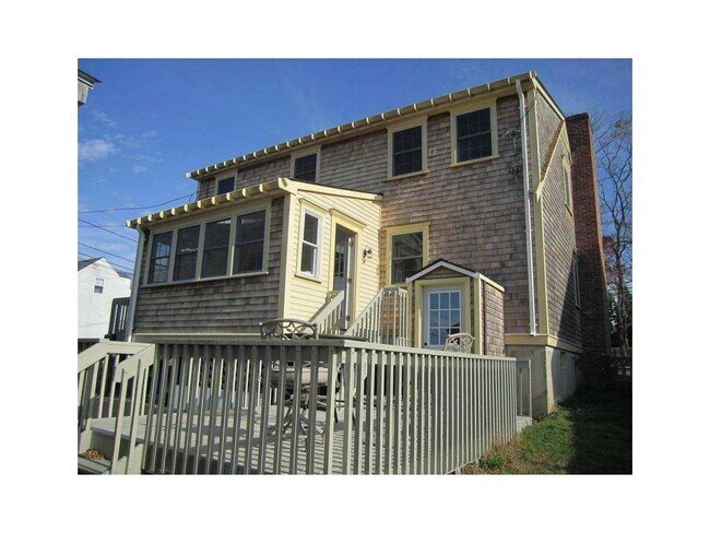 Building Photo - 57 Dewolf Ave