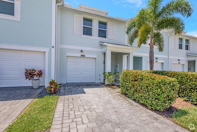 Building Photo - 396 SE Sea Hunt Way