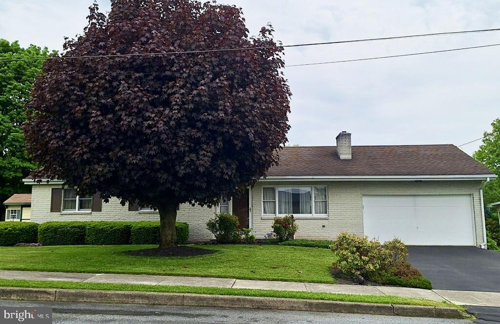 220 S Cyrus St, Cleona, PA 17042 House Rental in Cleona, PA