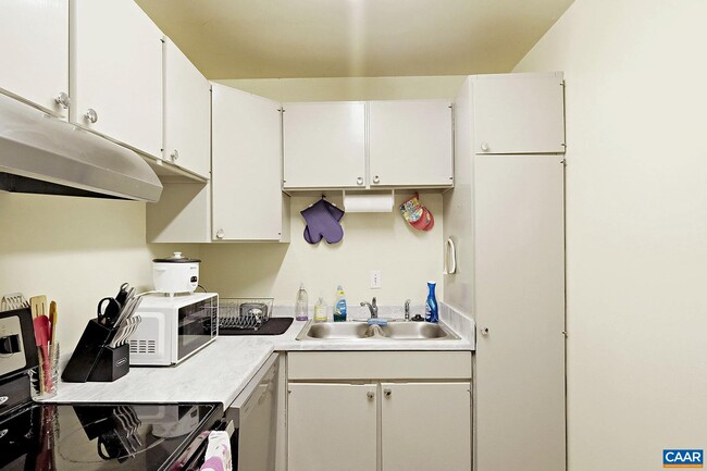 Foto del edificio - 1215 Wertland St