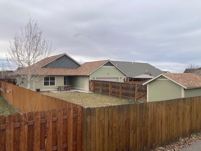 Foto del edificio - House close to schools and park