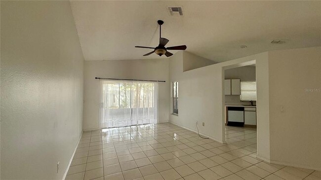 Foto del edificio - 3293 Brewster Dr