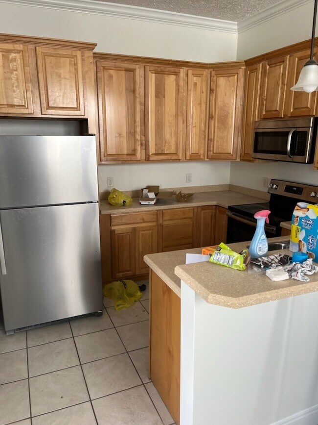 Foto del edificio - 4034 Oak Forest Dr