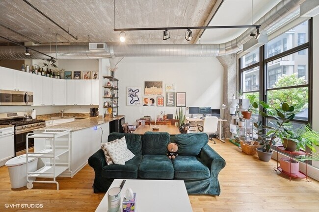 Foto del edificio - 900 N Kingsbury St