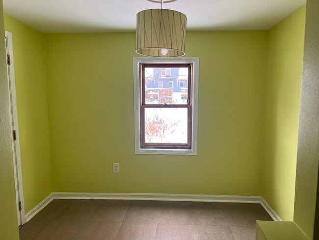 Building Photo - 245 Corry St