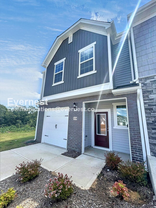 Building Photo - 2138 Willow Gln Dr