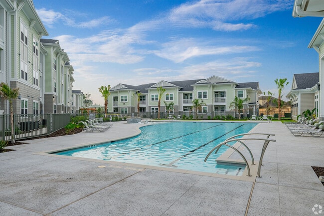 Building Photo - Ariza Corpus South