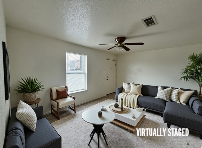 Building Photo - 1508 Benttree Dr