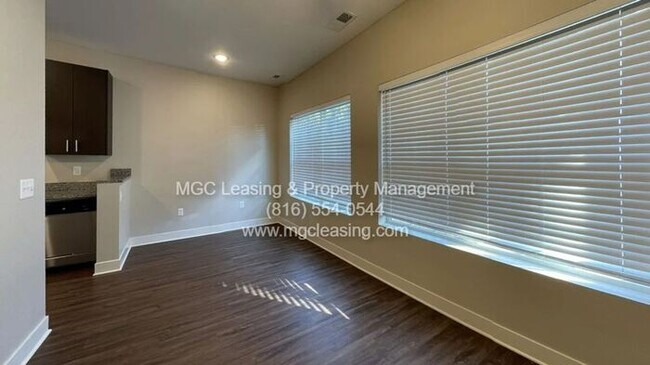 Foto del edificio - Limited Time Offer: Move-In & Save Big!