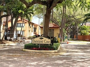 Building Photo - 10029 SW 77th Ct