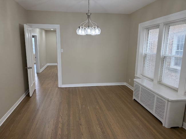 Foto del edificio - 6030 W Addison St