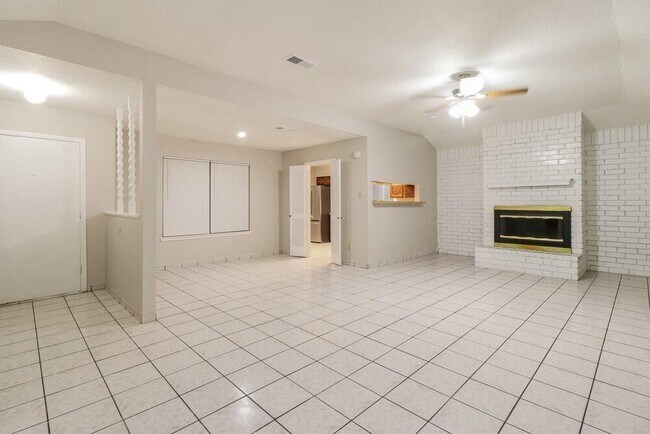 Building Photo - 6403 Fallengate Dr