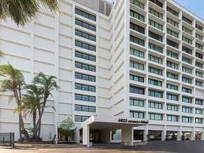 Building Photo - 4822 Ocean Blvd