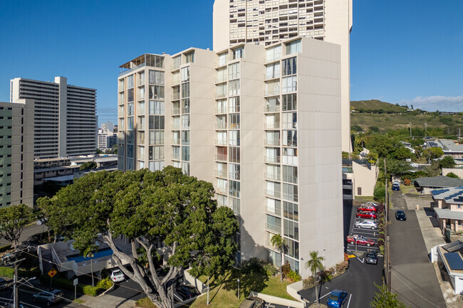 Building Photo - Hale O Kalani Towers