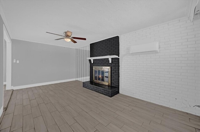 Building Photo - 145 Verbena Dr