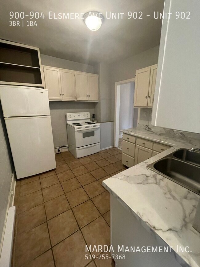 Photo du bâtiment - PRIME 3 BED/1 BATH UNIT BY ERIE ST! +HYDRO
