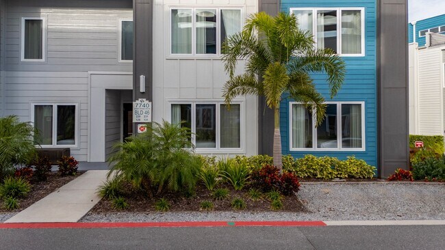 Foto del edificio - 7740 Sandy Ridge Dr