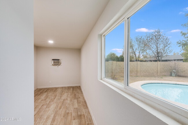 Building Photo - 5929 W Nancy Rd