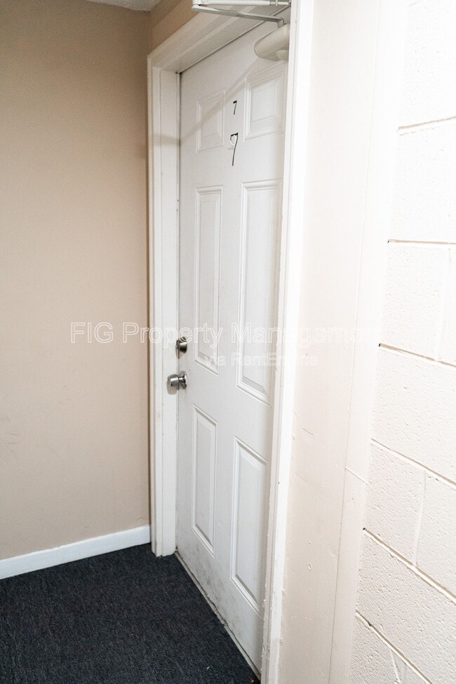 Building Photo - 121 Pruett Pl