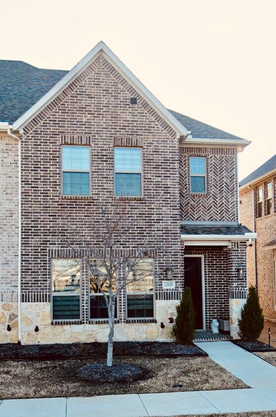 12834 Perrin Ln, Farmers Branch, TX 75234 - Townhome Rentals in Farmers ...