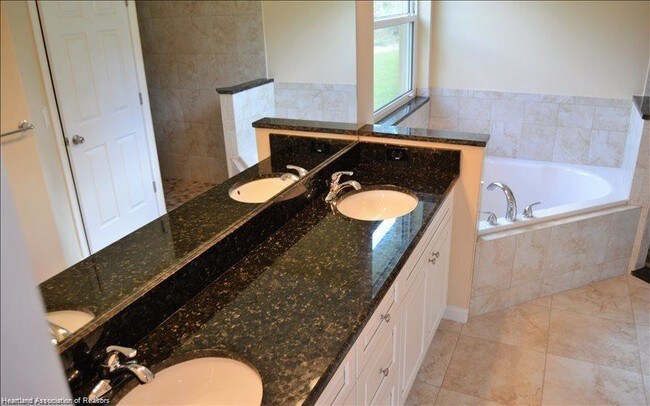 Building Photo - 5363 Pebble Beach Dr