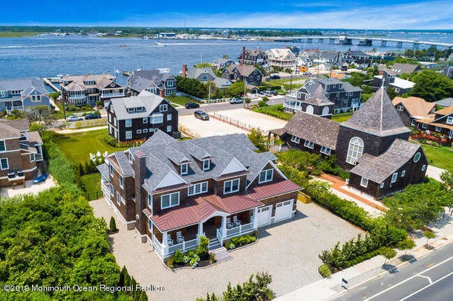 Foto del edificio - 1328 N Ocean Ave