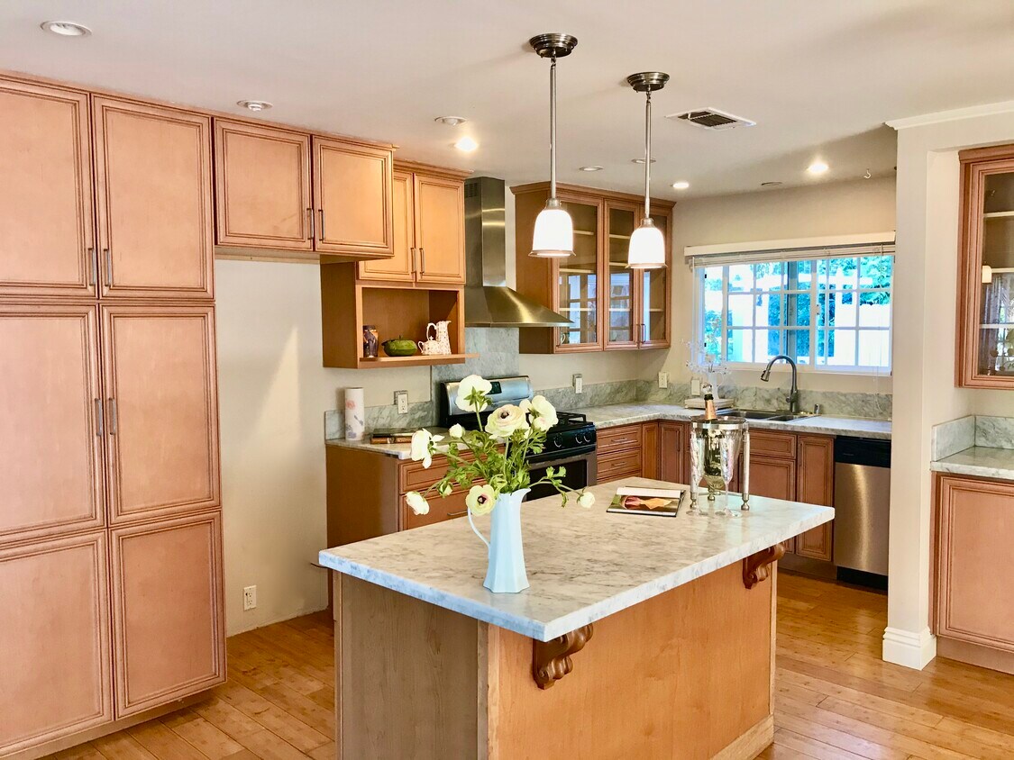 110 Taormina Ln, Ojai, CA 93023 House for Rent in Ojai, CA