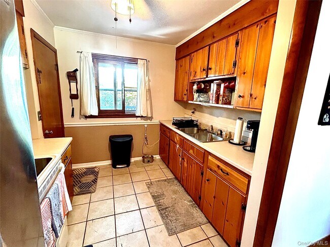 Foto del edificio - 102 Overocker Rd