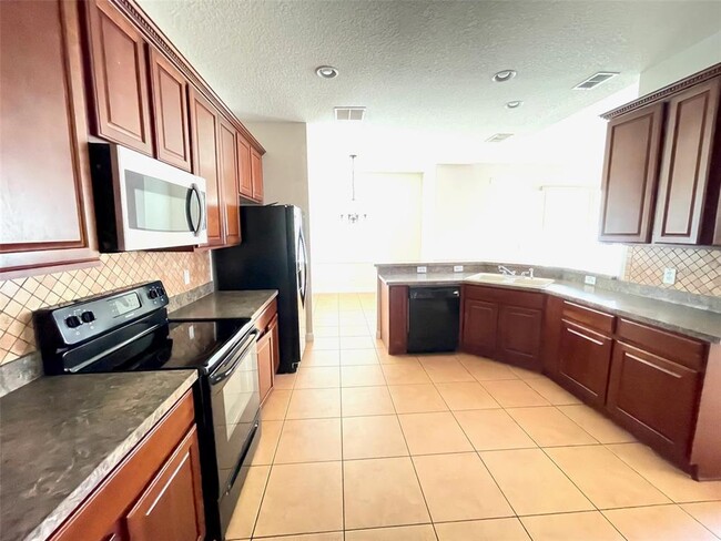 Building Photo - 1023 Whirlaway Dr