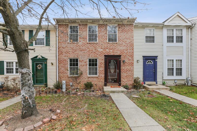 105 Marine Oaks Dr, Essex, MD 21221 Townhome Rentals in Essex MD