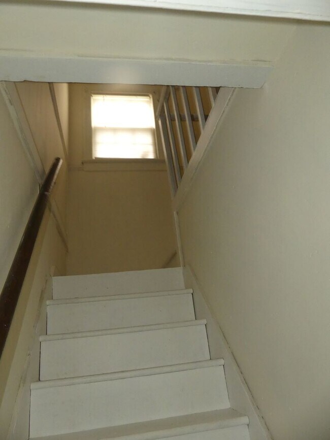 Foto del edificio - 100 Lodge Rd