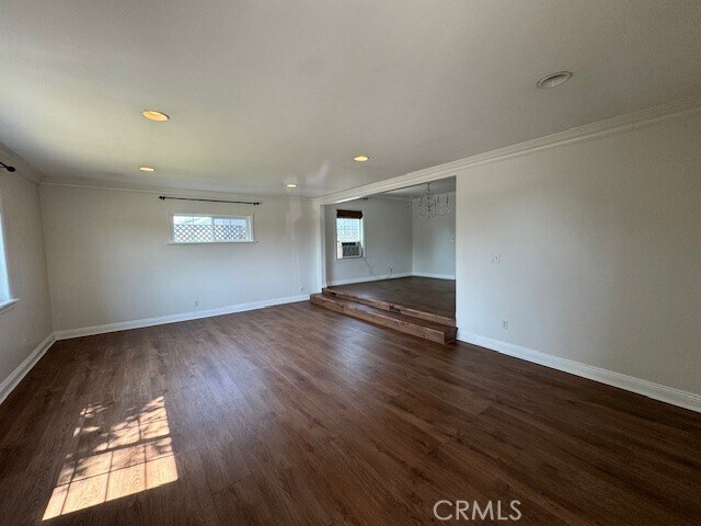 Building Photo - 45 E Mariposa St