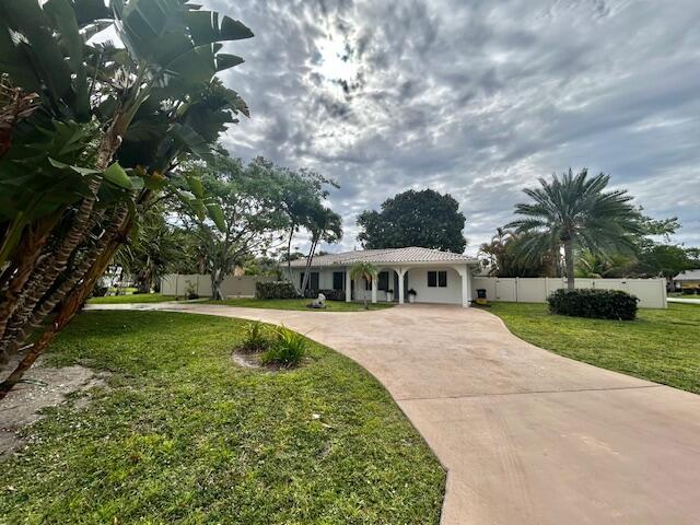 Foto del edificio - 631 Linnet Cir