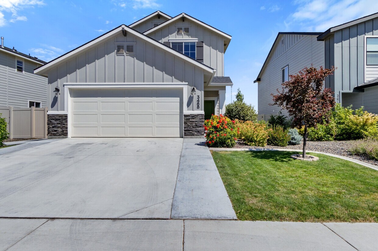 Foto principal - 3488 W Remembrance Dr