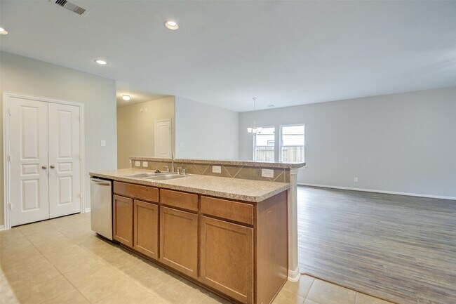 Foto del edificio - 6026 Burnet Bend Ave