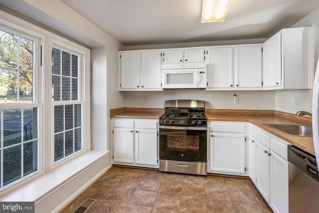 Building Photo - 14569 Truro Parish Ct