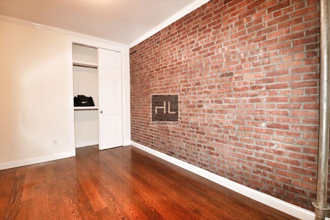 Foto del edificio - East 102nd Street