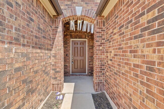 Building Photo - 1221 Backcountry Dr