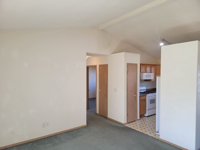 Foto del edificio - 3 Bedroom Home North End Of Northwood - Gr...