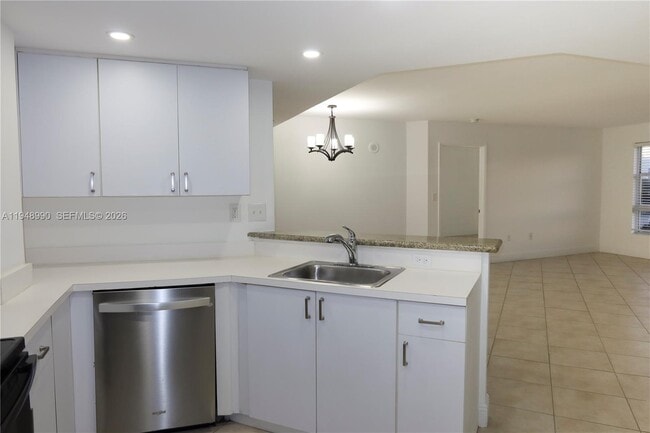 Foto del edificio - 2351 Douglas Rd