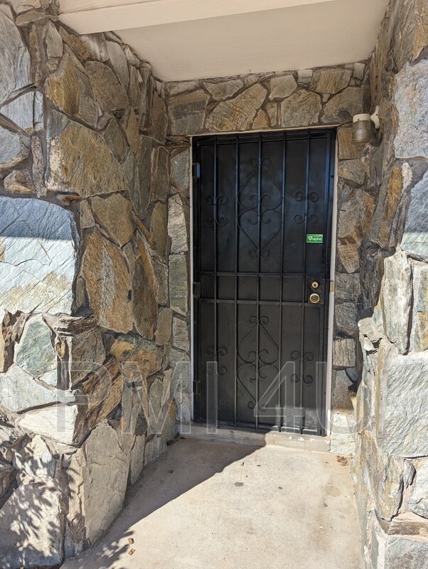 Building Photo - 9605 Benavides Rd SW