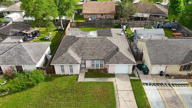 Foto del edificio - 15022 Chipman Ln.