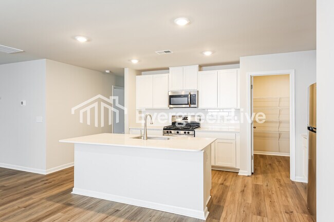 Building Photo - coming soon